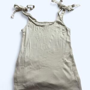 Cream tank top with Bows